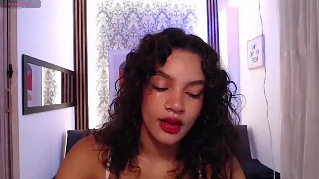 Nyxx Velariia online show from March 2, 1:51 pm