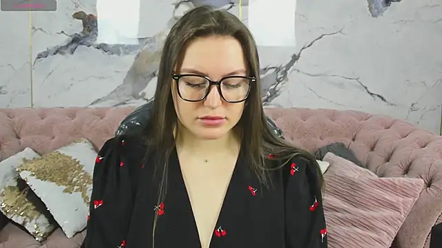 MoonlightLovee online show from January 19, 1:57 am