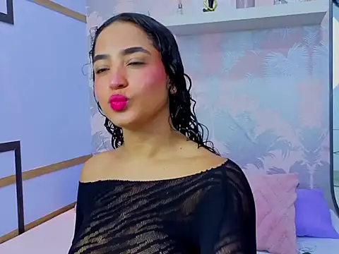 Emma Thompssonn online show from February 8, 12:20 pm