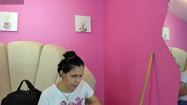 mitzukywinteer online show from February 23, 8:41 pm