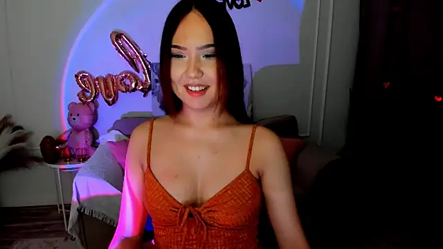 GlowMe online show from February 20, 6:42 pm