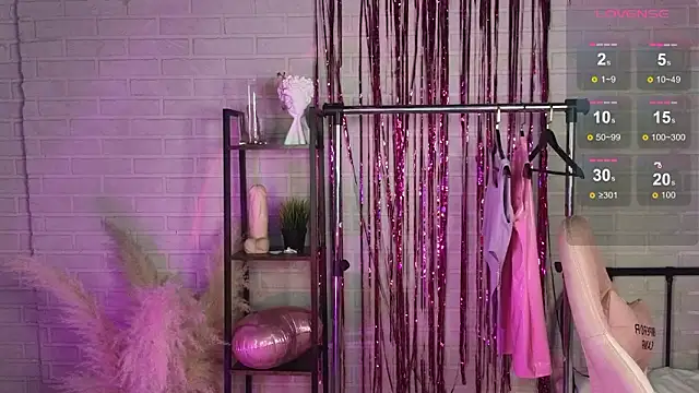 NaomiKim  online show from February 18, 6:23 am