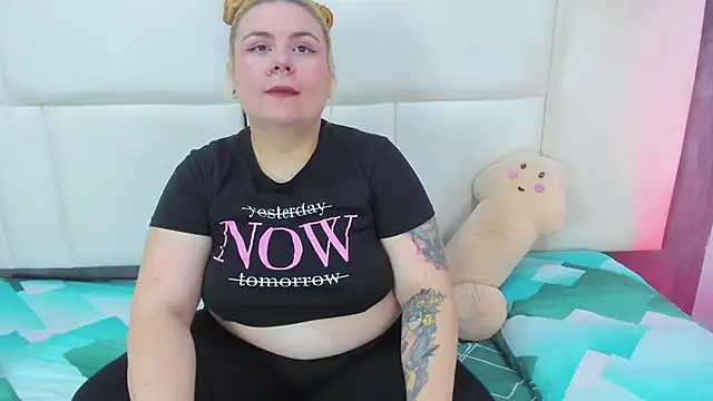 Martina armos online show from March 5, 1:29 pm