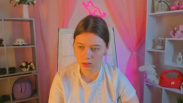 CelestineMauriac online show from February 24, 2:49 pm