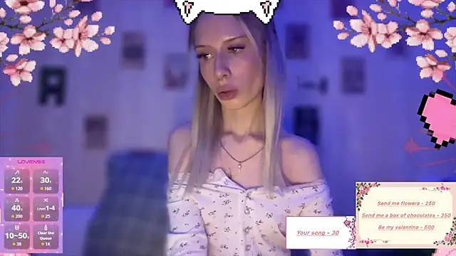 DellaCampbell online show from February 13, 12:51 pm