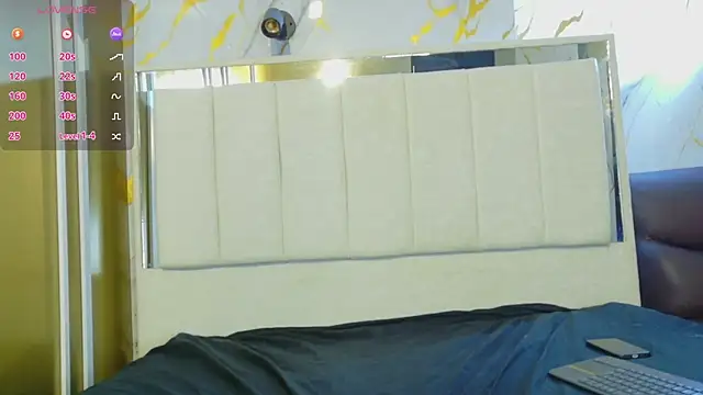 Red Scarlet16 online show from March 2, 12:23 pm