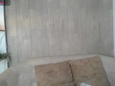 sara marrisson online show from February 4, 9:29 pm