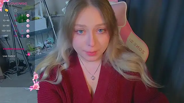 Emiliaaah online show from February 13, 11:01 am