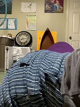 NatalieGainer goodies online show from April 18, 1:08 am