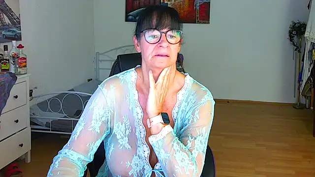 Sylly online show from October 7, 10:52 am