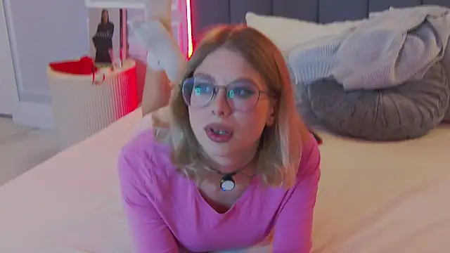 Ivy Allen online show from February 5, 6:11 pm