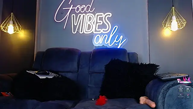 MIA ROOUSE  online show from February 15, 1:19 am