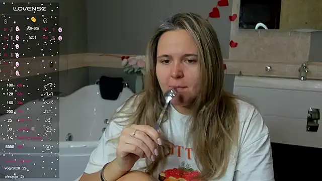 LilyBel online show from February 24, 8:02 am