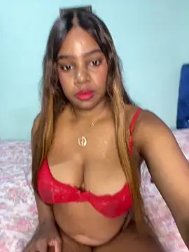 LUCIA-FERRERO online show from February 10, 2:09 pm