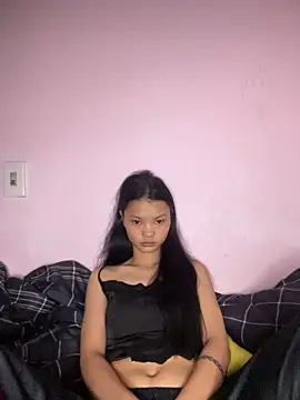 siting00 online show from February 3, 7:35 am