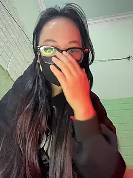 Leeeiuu online show from February 8, 3:16 pm