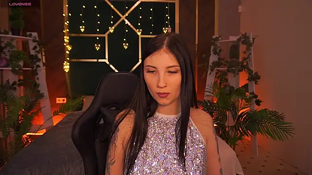 LunaaMay online show from February 25, 3:32 pm