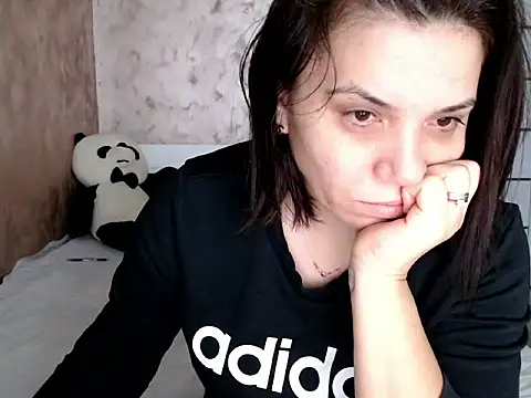 LorraGrey online show from February 10, 6:49 am