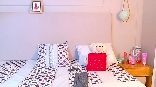 JosselynBrown online show from February 23, 11:42 am