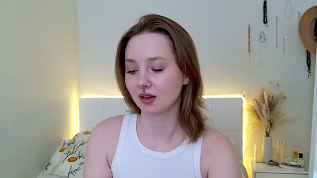 CandiceKingzzz online show from March 2, 1:18 pm