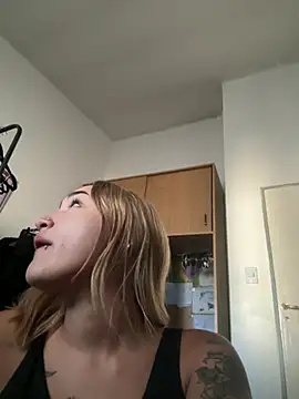 Lolitapop222 online show from February 6, 10:24 pm