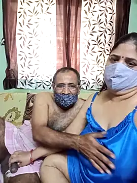 HoneyHush online show from February 17, 11:42 am