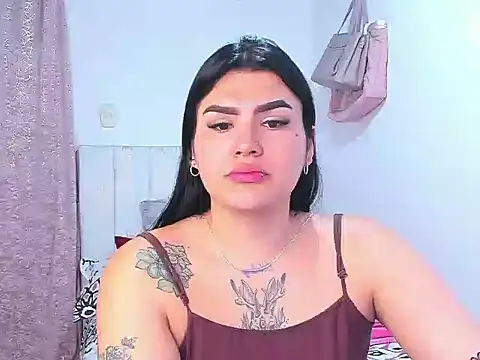 Maggiebitchx online show from February 12, 11:56 am