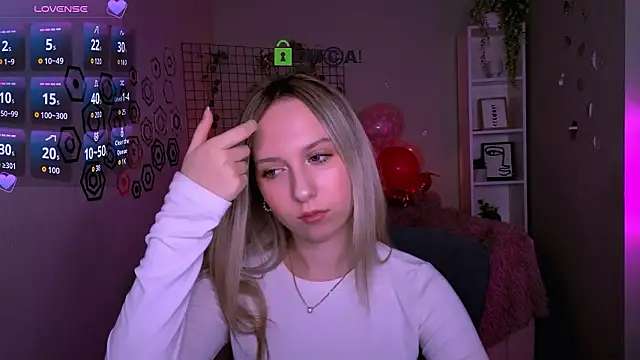 tiffani murr online show from February 20, 8:09 pm