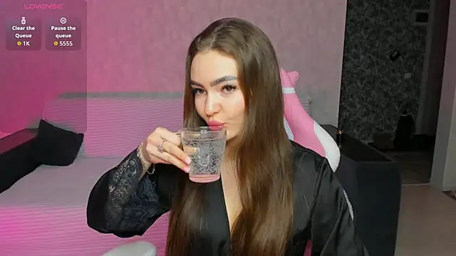 Antheainprime online show from March 6, 5:08 pm