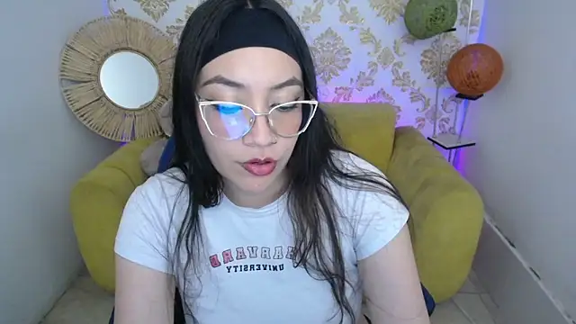 ALISS M  online show from February 11, 11:06 pm