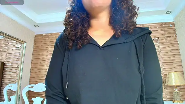 meganrousx online show from February 21, 12:50 pm