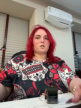 Esteri Moon online show from February 15, 3:44 pm