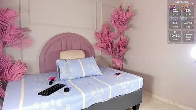 Nalapalmer online show from February 17, 3:39 am