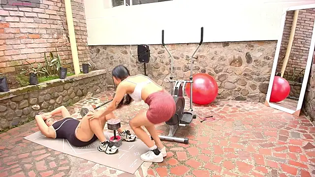 Emma Sanz   online show from February 21, 1:45 pm