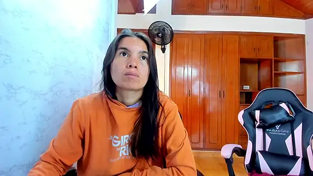 Emily and Soffy online show from February 16, 12:05 pm