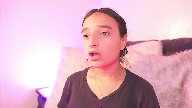  emily jonexs online show from February 26, 3:11 pm