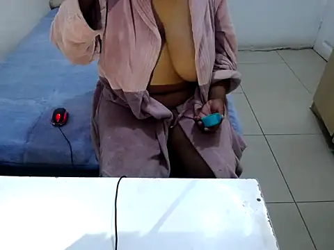 ChubbyBustyX online show from February 17, 8:41 pm