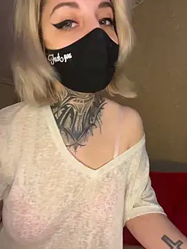 AllisonXAlfred online show from February 26, 7:24 pm