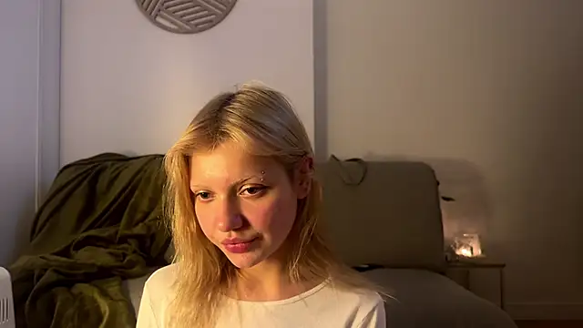 NaomiRosy online show from February 25, 12:20 am