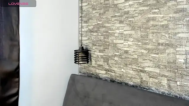 ASHLEY COLLINS1 online show from February 26, 1:10 pm