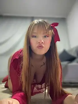 CharlotteUwU  online show from February 15, 2:03 am