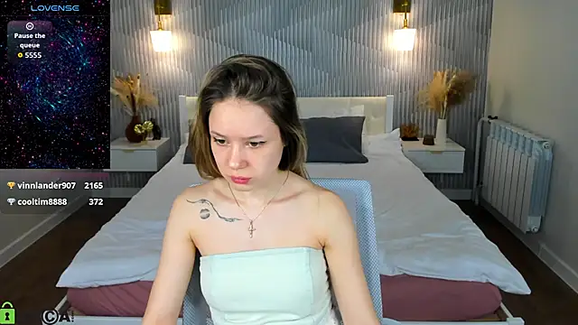 Mini Allice online show from February 28, 3:50 am