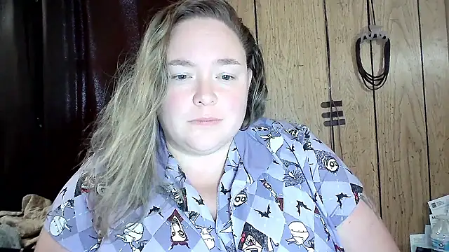 ladylynn13 online show from February 12, 7:04 pm