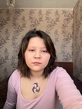 thecuteneighbour online show from February 21, 9:43 am