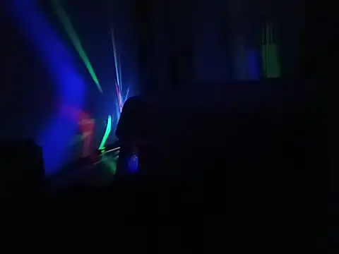 EroticCouple1 online show from March 3, 9:21 pm