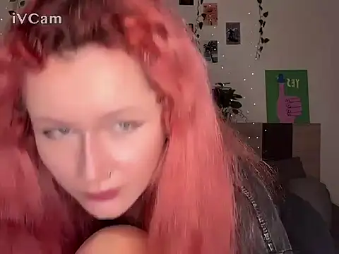 pixieyes00n online show from February 26, 12:26 pm