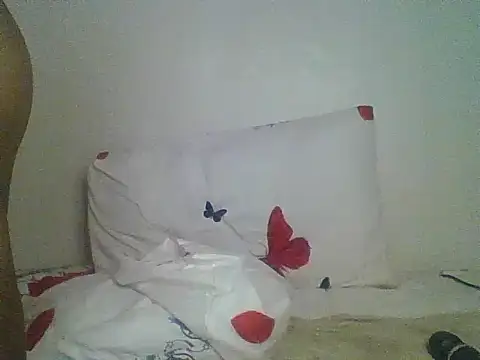 SexyElodie01 online show from February 20, 6:26 am