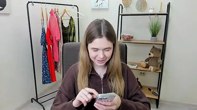 EleanorConnerr online show from February 13, 2:19 pm