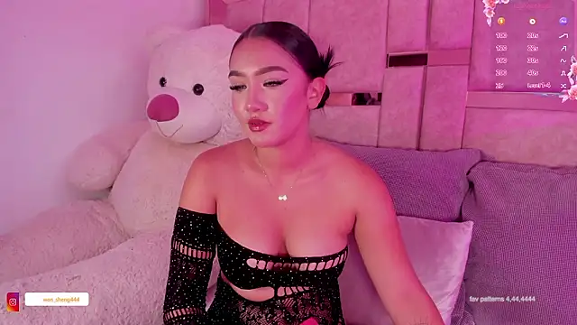 ween sheng  online show from February 26, 5:45 pm