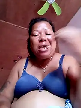 chubbysexy28 online show from February 27, 12:54 am